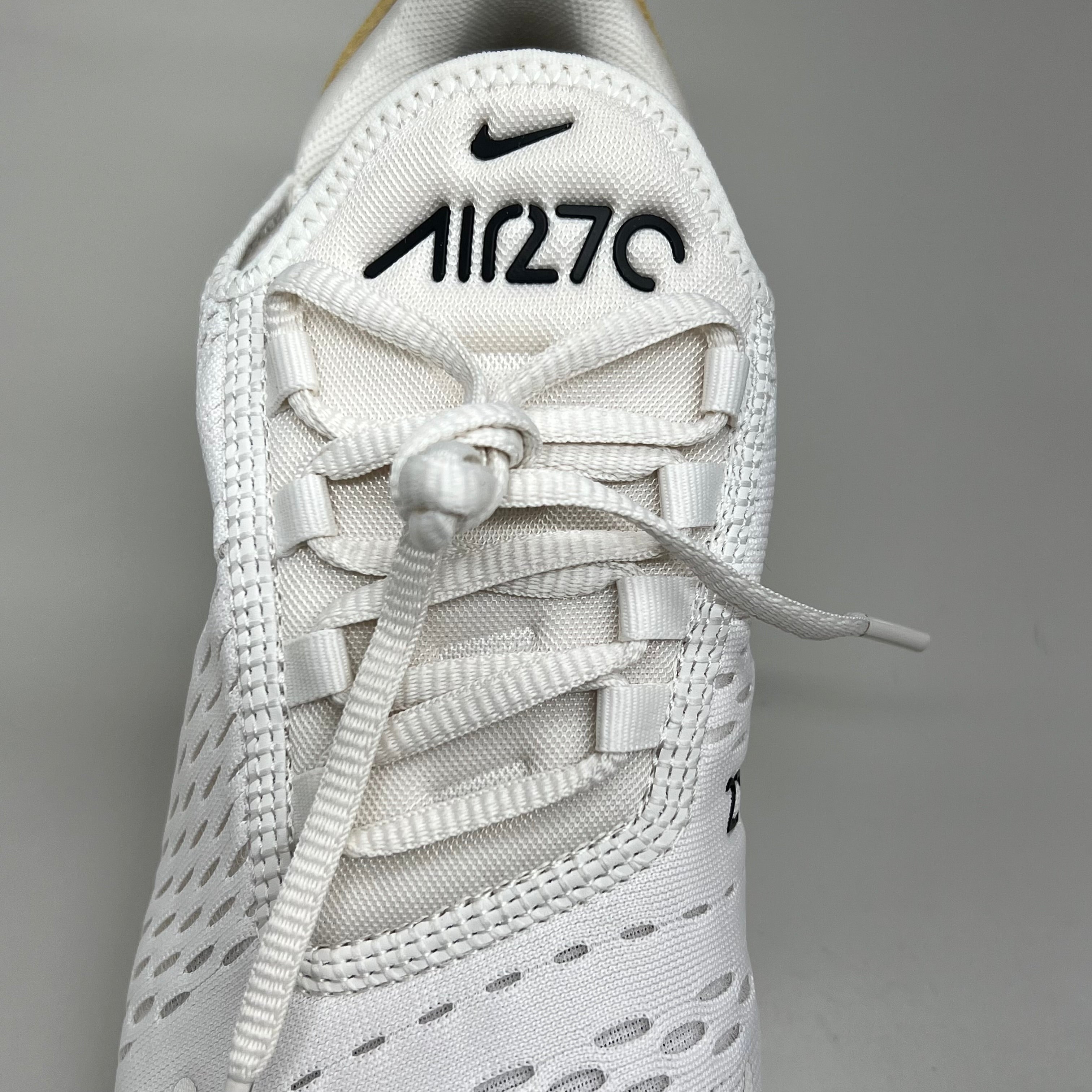 NIKE W Air Max 270 Foam Insole Mesh Shoes Women's Sz 7 White Gold DZ77736 001