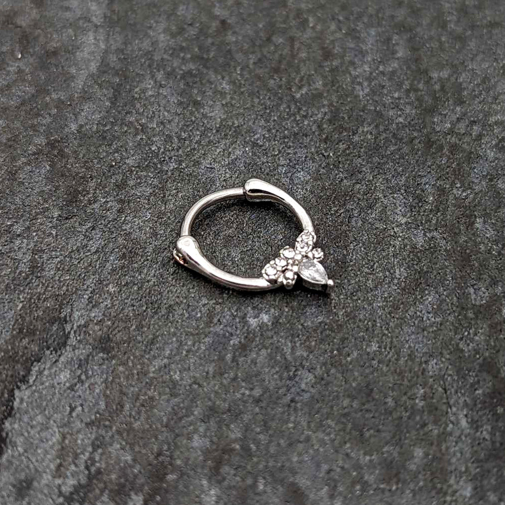 16G 5/16 Clear Gem Bee Glamour Cartilage Clicker
